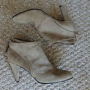 Sigerson Morrison suede sweet bow booties size 36.5